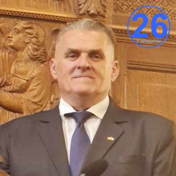 bako-jozsef-mi-hazank-jelolt